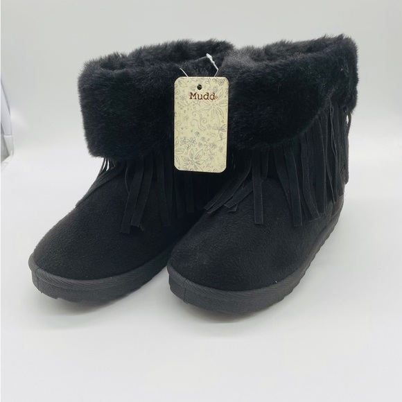 Mudd Girls Cherry Fringe Cozy Boot Size 10 - Picture 5 of 9
